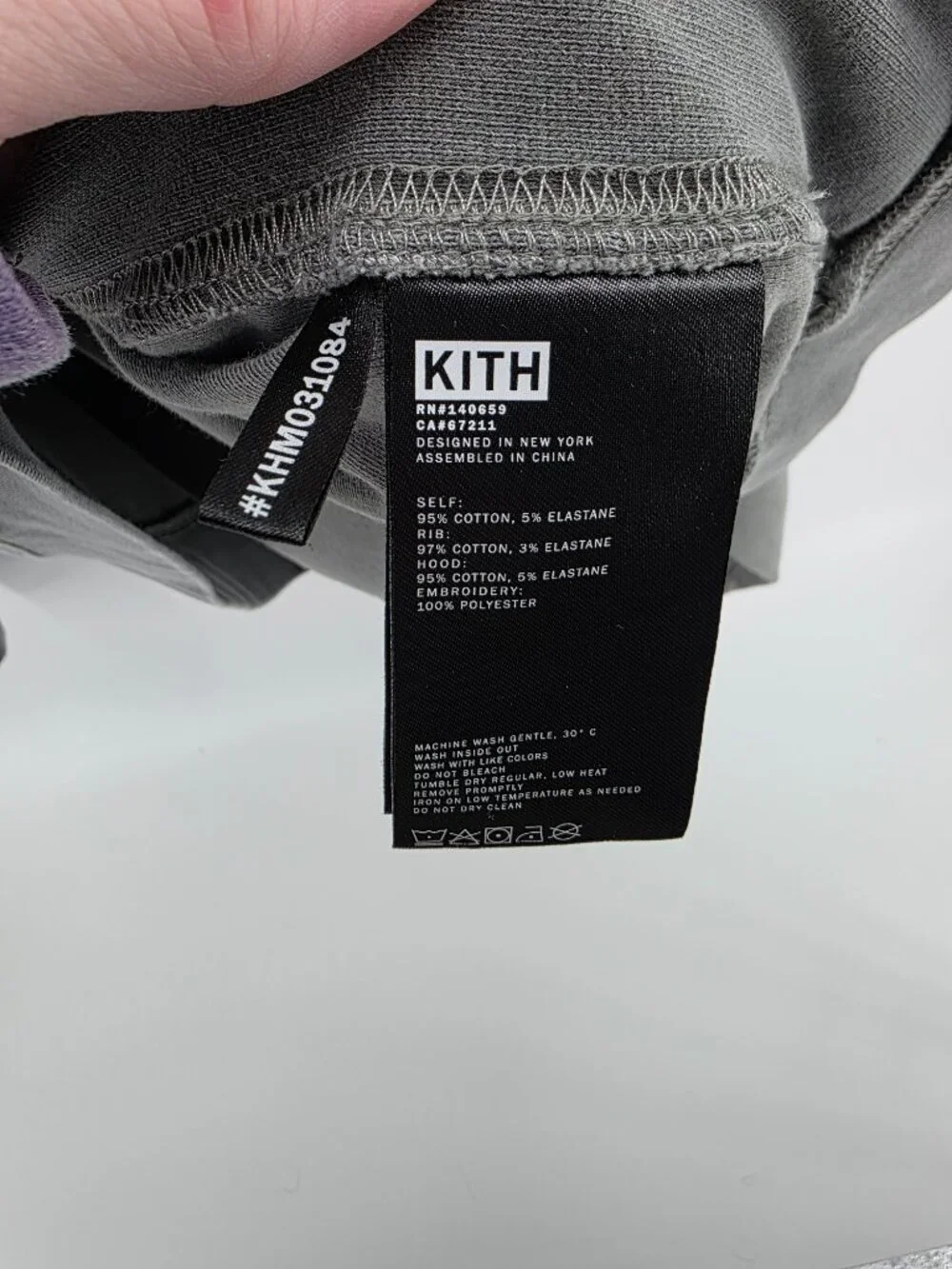 KITH Green Pullover Hoodie – Men’s Size M – Streetwear‎ Essential